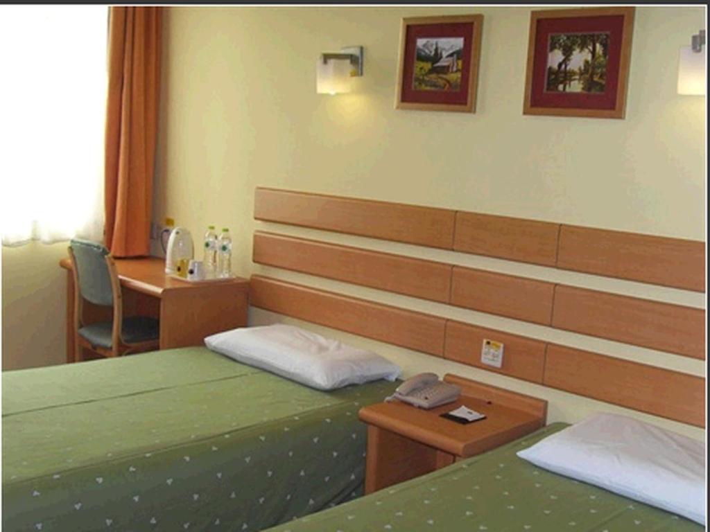 Liuzhou Road Everbright Exhibition Center Branch Hotel 2*